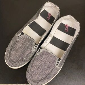 G21 slip on shoes